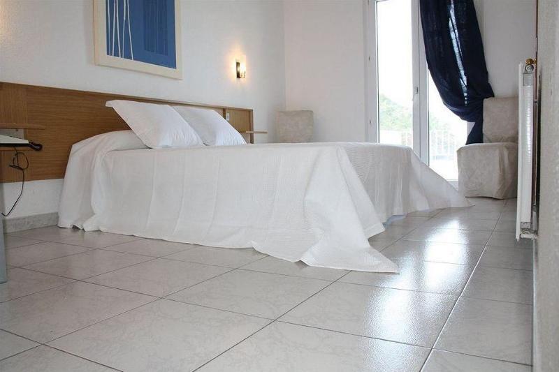 La Gambina Hotel Colera Luaran gambar